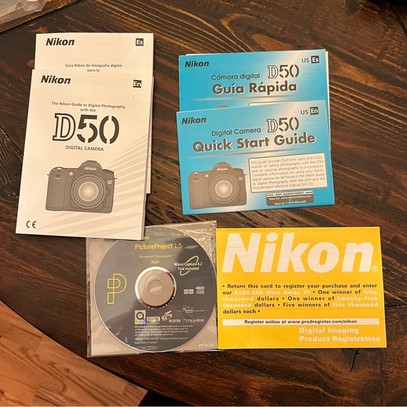 Nikon D50 DSLR Camera w/Accessories - Picture 13 of 16